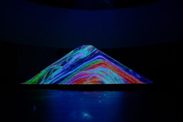 Медиа-арт летом 2026 года и интерактивные инсталляции